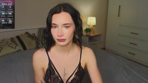 Snapshot of _reverse_gang_ chatting on October 5, 2025, 5:28 am LISSAPVT IS OPEN online show from October 5, 2025, 5:28 am