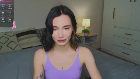 Snapshot of _reverse_gang_ chatting on October 8, 2025, 8:23 am LISSAPVT IS OPEN online show from October 8, 2025, 8:23 am