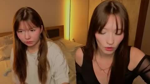 Snapshot of _reverse_gang_ chatting on October 18, 2025, 4:41 pm LISSAPVT IS OPEN online show from October 18, 2025, 4:41 pm