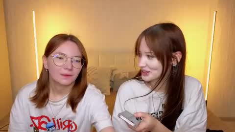 Snapshot of _reverse_gang_ chatting on June 24, 2026, 2:43 am LISSAPVT IS OPEN online show from June 24, 2026, 2:43 am