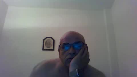 REY online show from May 12, 2026, 6:38 pm