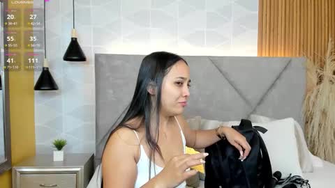 Antonella  online show from November 24, 2025, 1:00 pm