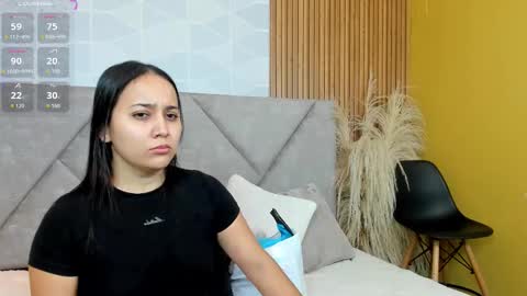 Antonella  online show from December 1, 2025, 12:43 pm