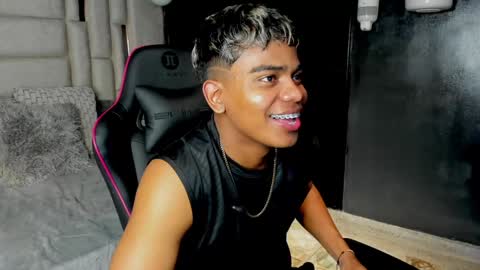 _sammy_ice online show from January 25, 2025, 3:19 am