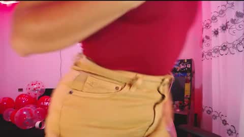 Snapshot of _santalove_ chatting on February 14, 2025, 8:59 pm SantaLove online show from February 14, 2025, 8:59 pm