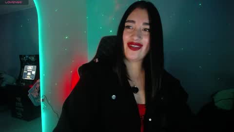  SantaLove  online show from April 17, 2026, 8:23 pm