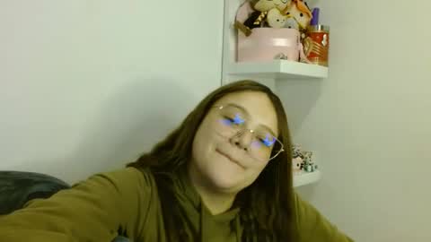 Sarah online show from December 10, 2024, 2:16 am