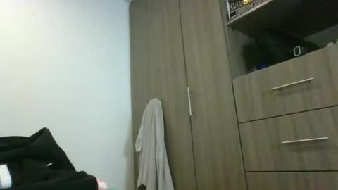 Sarah online show from December 17, 2024, 3:28 am