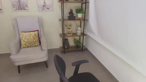 Sassy Girl online show from April 18, 2026, 11:14 am