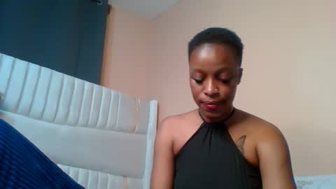 _sassydiva_ online show from November 28, 2025, 7:16 pm