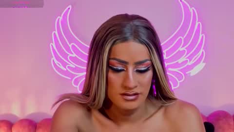 Scarlett online show from September 17, 2025, 6:48 am