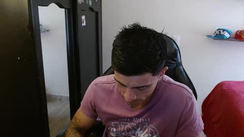 SCHNEIDER online show from December 1, 2025, 8:47 pm