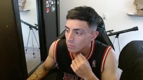 SCHNEIDER online show from April 12, 2026, 6:02 pm