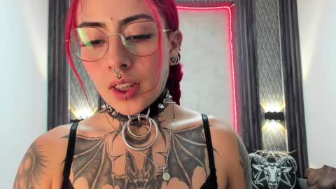 Selene online show from February 11, 2025, 5:07 pm