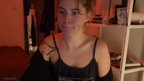 Lia online show from October 24, 2025, 7:10 pm