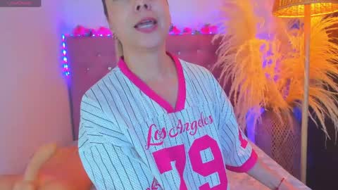 _sexbunny_ online show from May 12, 2026, 12:08 am