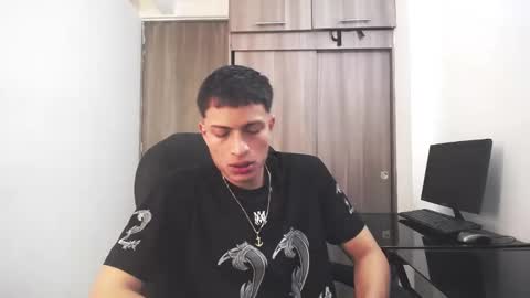 Juan Pablo-independent model online show from February 18, 2025, 9:31 pm