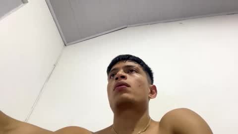 Juan Pablo-independent model online show from January 16, 2026, 5:55 am