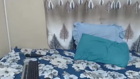 _sexylipss online show from May 22, 2026, 6:57 pm