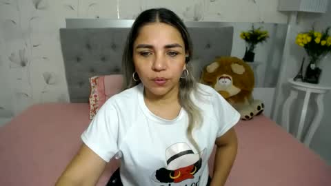 Snapshot of _sexyredhead_ chatting on July 2, 2026, 12:11 pm KATA online show from July 2, 2026, 12:11 pm