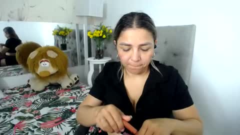 Snapshot of _sexyredhead_ chatting on July 21, 2026, 12:07 pm KATA online show from July 21, 2026, 12:07 pm