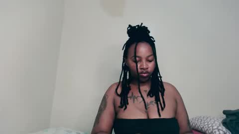 _sexysquirter online show from December 1, 2025, 6:02 pm