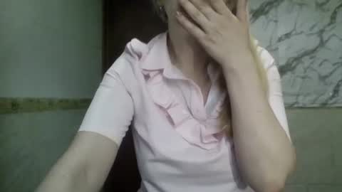 Snapshot of _sexyxsveta_ chatting on May 22, 2026, 4:41 am SexyXSveta online show from May 22, 2026, 4:41 am