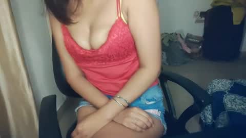 Snapshot of _shalini_0 chatting on October 10, 2025, 4:17 pm _shalini_0 online show from October 10, 2025, 4:17 pm