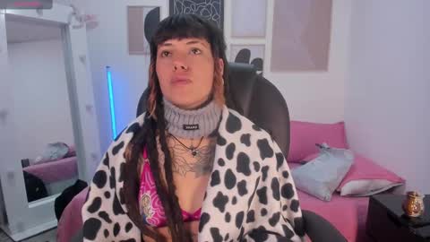 _sharlotte777 online show from September 30, 2025, 2:22 pm