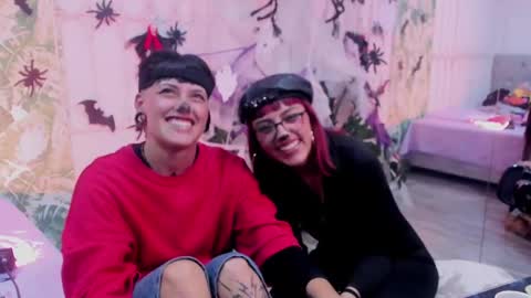 _sharlotte777 online show from October 31, 2025, 5:47 pm