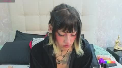 Snapshot of _sharlotte777 chatting on April 29, 2026, 5:30 pm _sharlotte777 online show from April 29, 2026, 5:30 pm