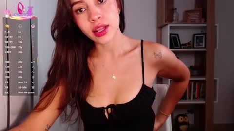 Lauren  online show from October 5, 2025, 12:09 am