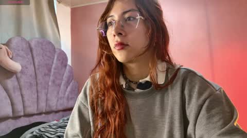 Snapshot of _sofivalentinaa chatting on May 6, 2026, 12:43 pm sofiiivalentinaA online show from May 6, 2026, 12:43 pm