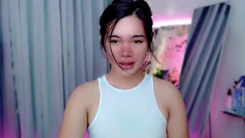 Snapshot of _sophie_69 chatting on September 25, 2025, 9:18 pm _sophie_69 online show from September 25, 2025, 9:18 pm