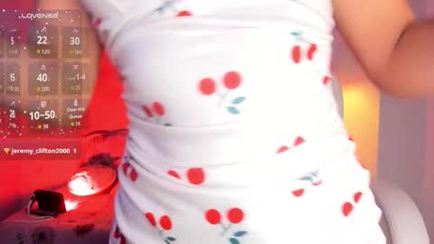 Sophie  online show from March 19, 2026, 8:02 pm