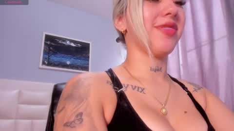 Snapshot of _sophiewilson chatting on January 29, 2025, 3:04 pm sophie online show from January 29, 2025, 3:04 pm