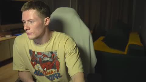 OLIVERpvt is open online show from November 23, 2025, 3:06 am