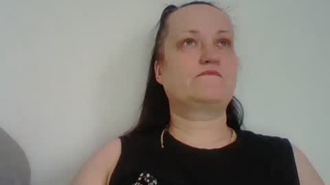 Snapshot of _squirty_pussyyy_ chatting on February 1, 2025, 8:08 am Melisa online show from February 1, 2025, 8:08 am