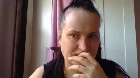 Snapshot of _squirty_pussyyy_ chatting on February 20, 2025, 11:20 am Melisa online show from February 20, 2025, 11:20 am
