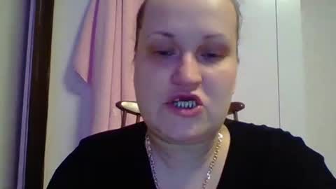 Snapshot of _squirty_pussyyy_ chatting on February 21, 2025, 5:09 pm Melisa online show from February 21, 2025, 5:09 pm