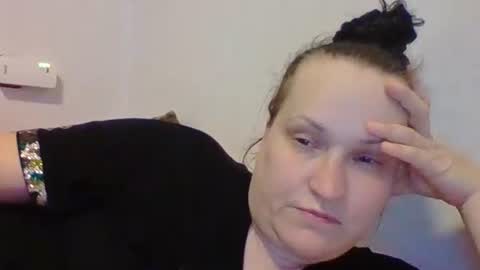 Snapshot of _squirty_pussyyy_ chatting on February 23, 2025, 9:26 pm Melisa online show from February 23, 2025, 9:26 pm