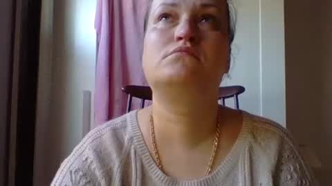 Snapshot of _squirty_pussyyy_ chatting on March 3, 2025, 8:27 am Melisa online show from March 3, 2025, 8:27 am