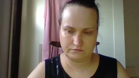 Snapshot of _squirty_pussyyy_ chatting on March 4, 2025, 5:03 pm Melisa online show from March 4, 2025, 5:03 pm