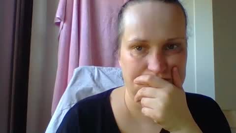 Snapshot of _squirty_pussyyy_ chatting on March 8, 2025, 2:40 pm Melisa online show from March 8, 2025, 2:40 pm