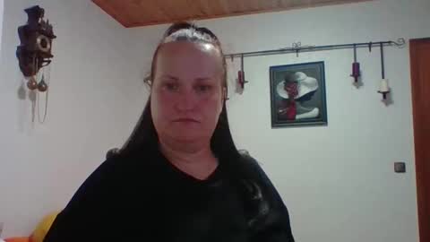 Snapshot of _squirty_pussyyy_ chatting on September 15, 2025, 7:03 pm Melisa online show from September 15, 2025, 7:03 pm