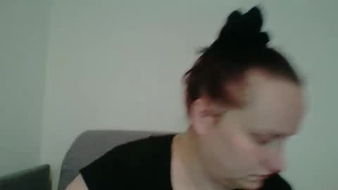 Snapshot of _squirty_pussyyy_ chatting on October 7, 2025, 3:47 am Melisa online show from October 7, 2025, 3:47 am