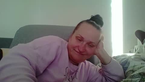 Snapshot of _squirty_pussyyy_ chatting on October 8, 2025, 1:53 pm Melisa online show from October 8, 2025, 1:53 pm