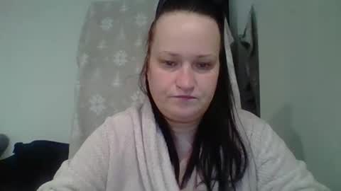 Melisa online show from November 16, 2025, 4:18 am