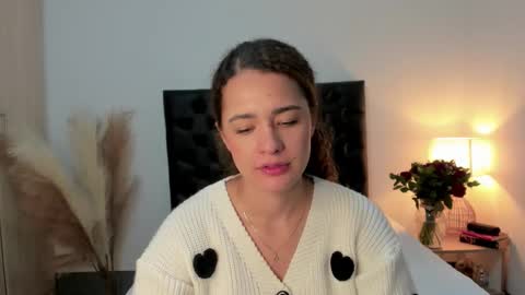 Sussi online show from October 7, 2025, 1:52 pm