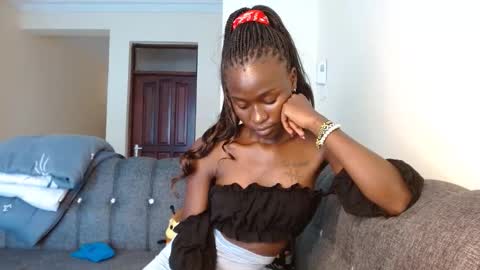 Snapshot of _sweejewel chatting on September 17, 2025, 8:05 am _sweejewel online show from September 17, 2025, 8:05 am